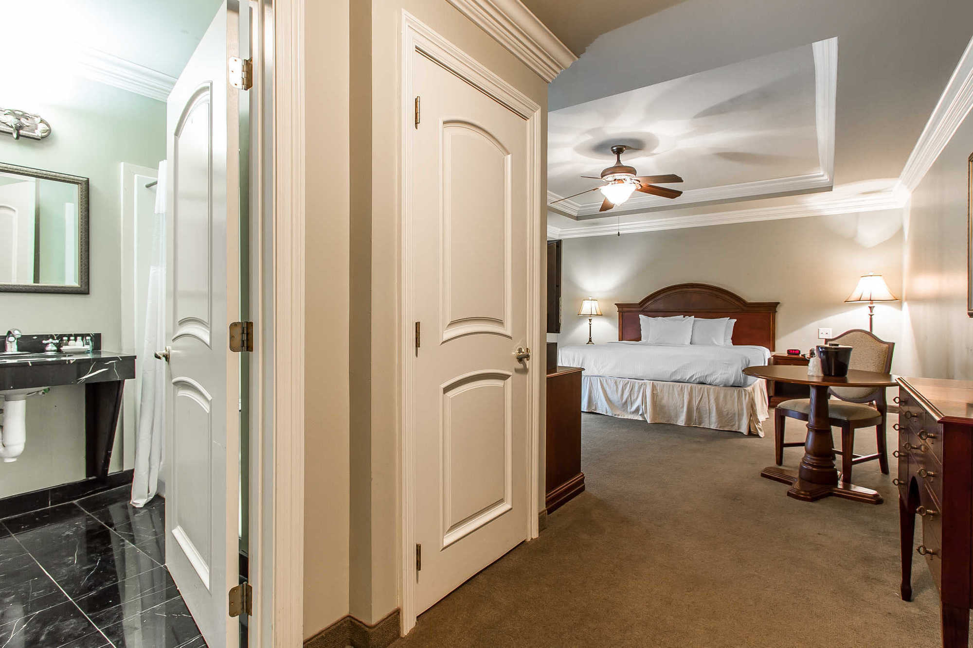 The Juliet Hotel ラファイエット 部屋 写真